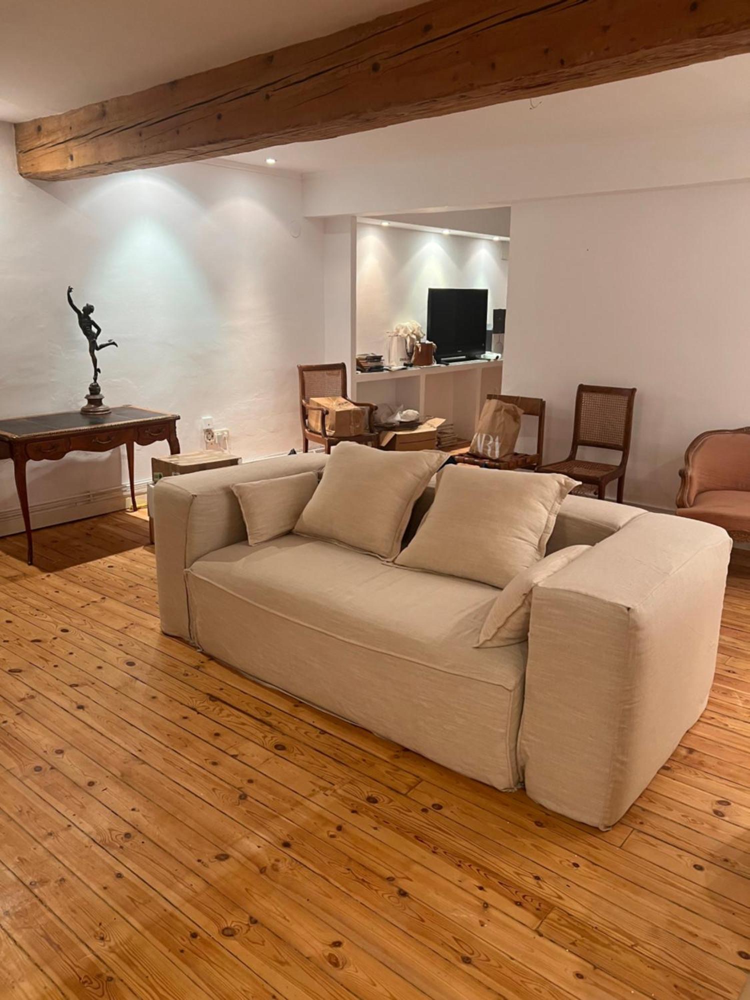 Balcon Encierro Luminosa Bano Compartido Homestay Pamplona